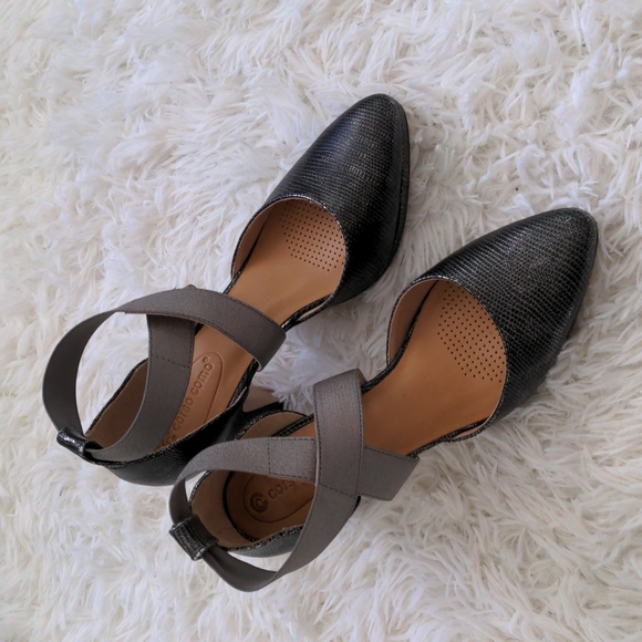 Silver, shimmer, snake-type pattern pumps - Picture 2 of 9